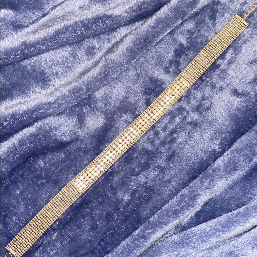 Faux diamond iridescent choker necklace
